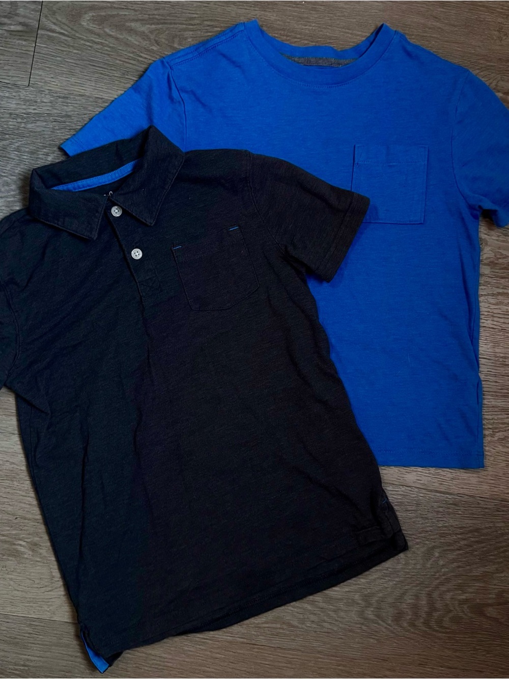 Boys Short Sleeve Pocket Tee and Polo T Shirt Set - Blue & Dark Gray. Size Small